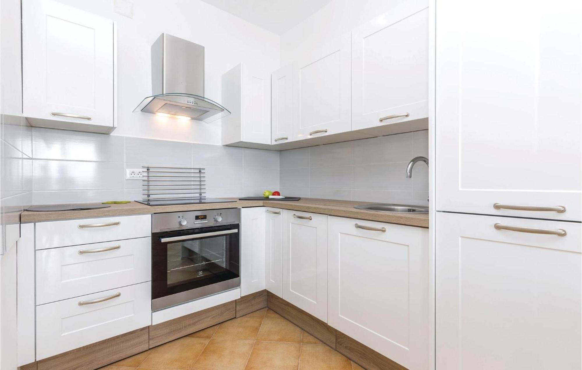 Cozy Apartment In Crikvenica With House Sea View Exterior foto