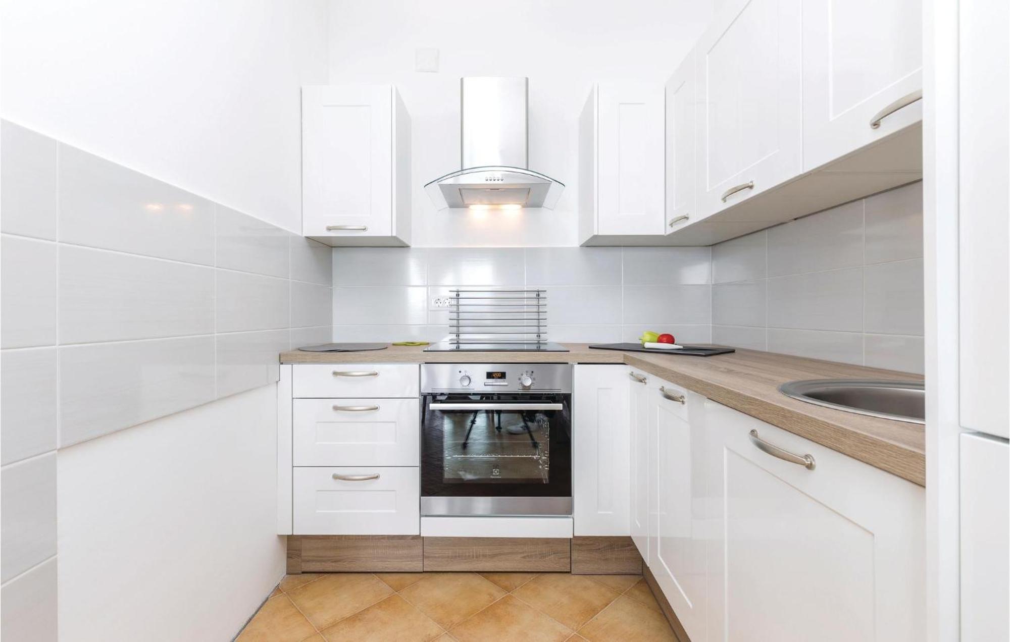 Cozy Apartment In Crikvenica With House Sea View Exterior foto